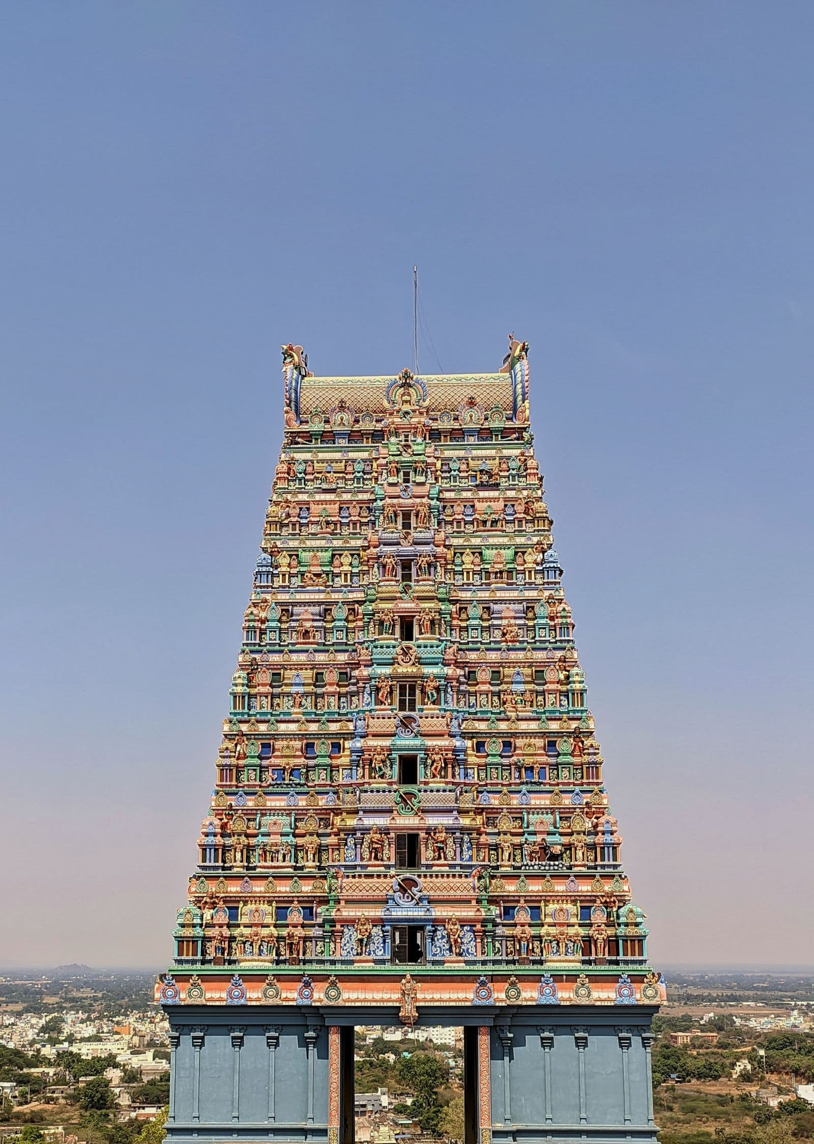 The towering gopuram of Sri Ranganathaswamy Temple, Srirangam